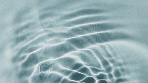 Water NAD+ and its relationship with ageing